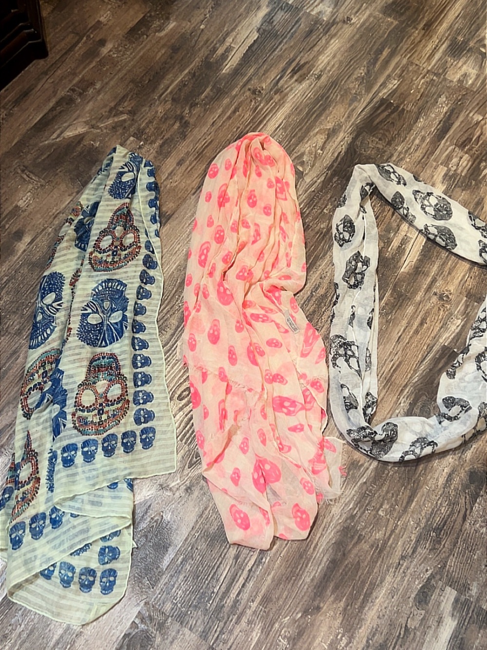 Lightweight Skull Print Scarfs- Women Accessories